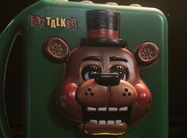 На новом постере сиквела «Пять ночей с Фредди» показали зловещую игрушку - изображение 1