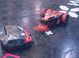 Робот «Гусь» от команды «Concrete mixer» показал себя на арене «Битвы роботов» - изображение 1