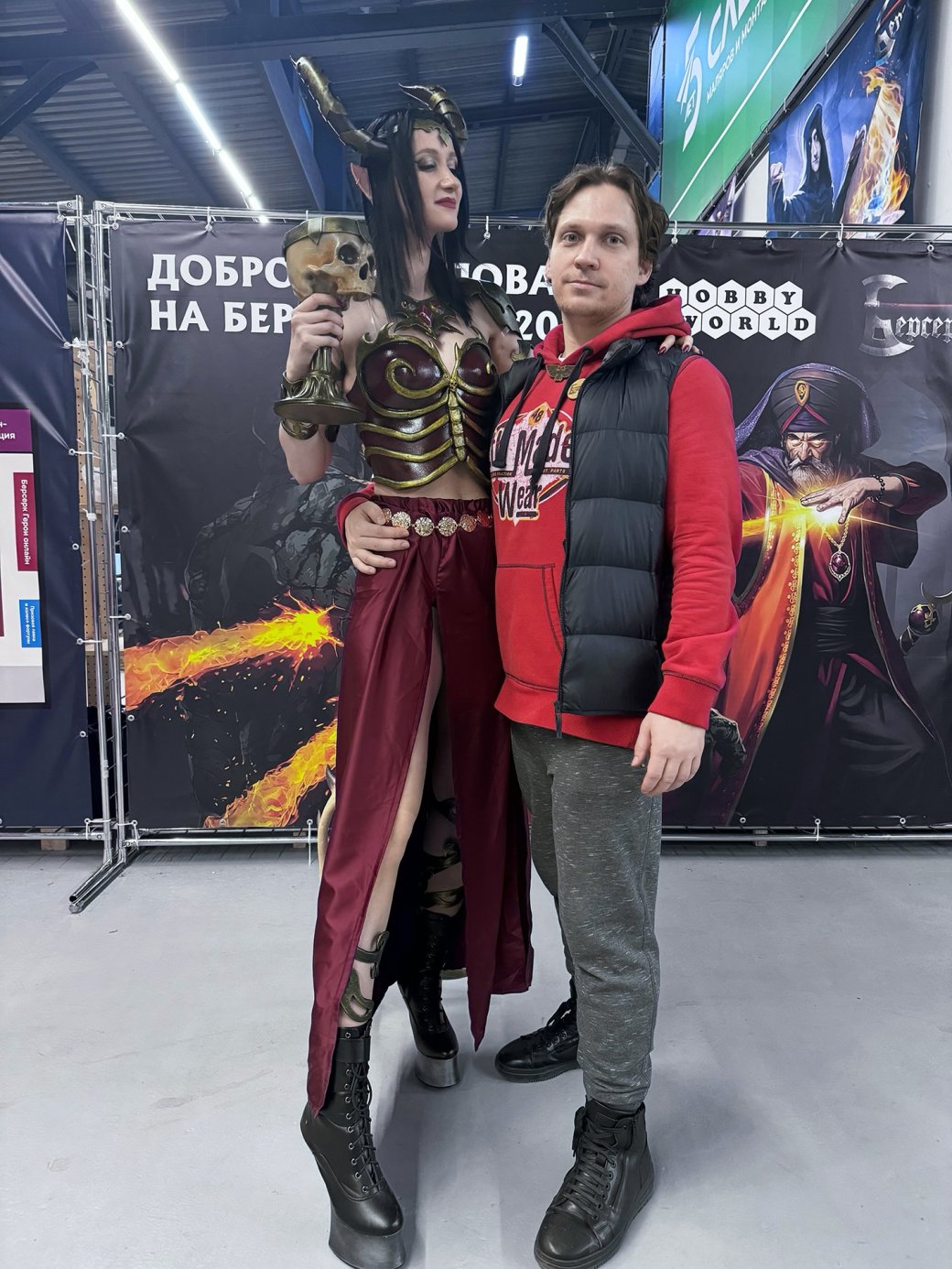 Галерея Настолки, турниры и косплей — как прошёл Берсерк Кон 2025 - 9 фото