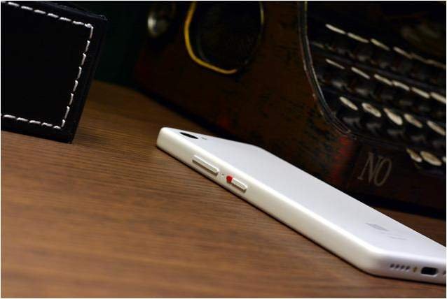 Галерея Представлен странный смартфон Xiaomi Qin AI Assistant Pro - 3 фото