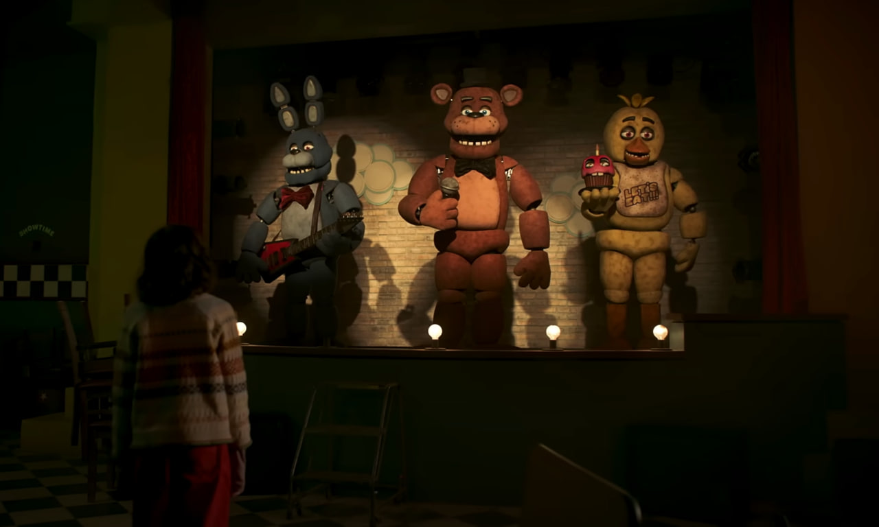 Обложка: кадр экранизации Five Nights at Freddy's