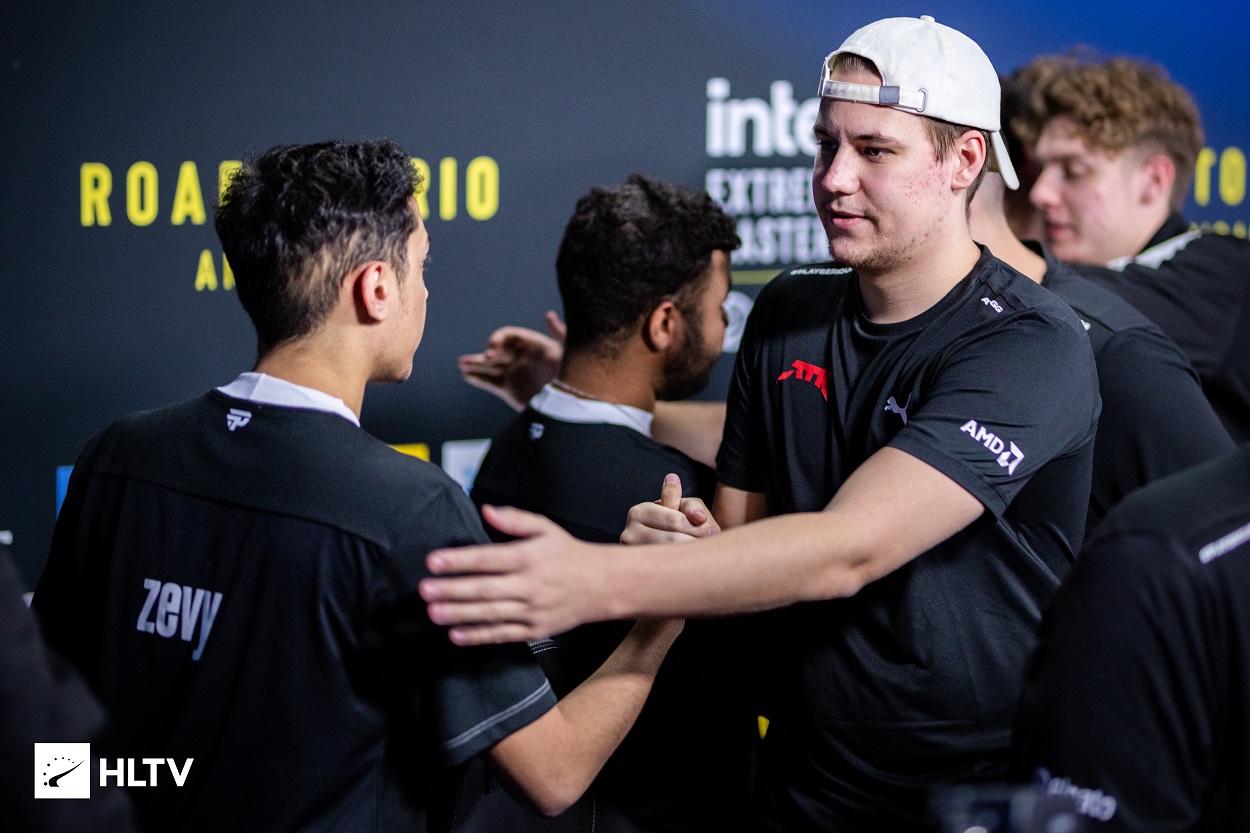 Обложка: hltv
