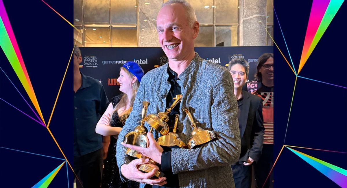Свен Винке с наградами Golden Joystick Awards
