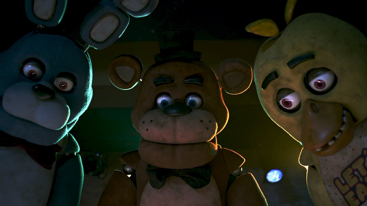 Обложка: кадр экранизации Five Nights at Freddy's