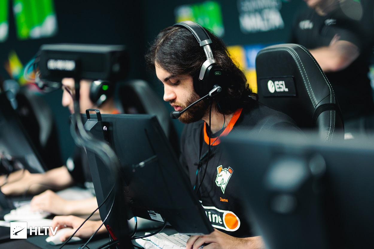 Обложка: hltv
