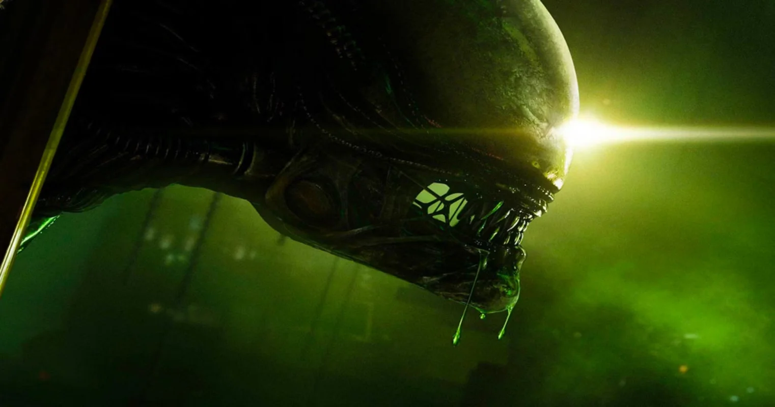 Обложка: постер Alien Isolation