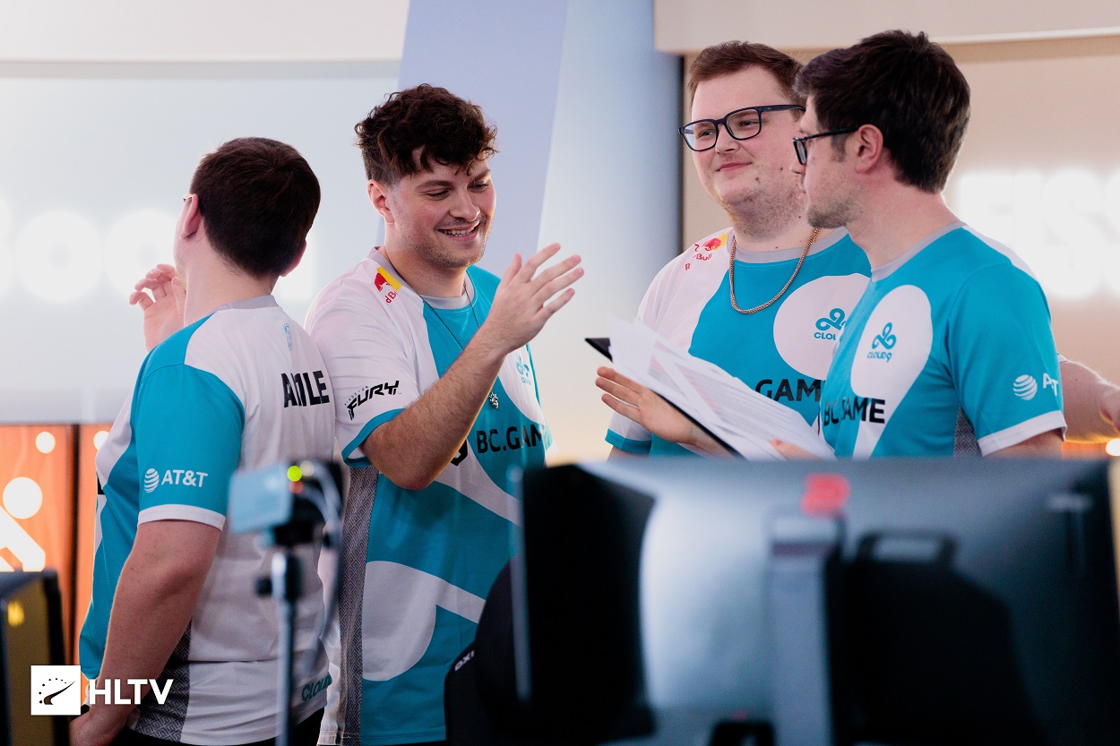 Обложка: hltv