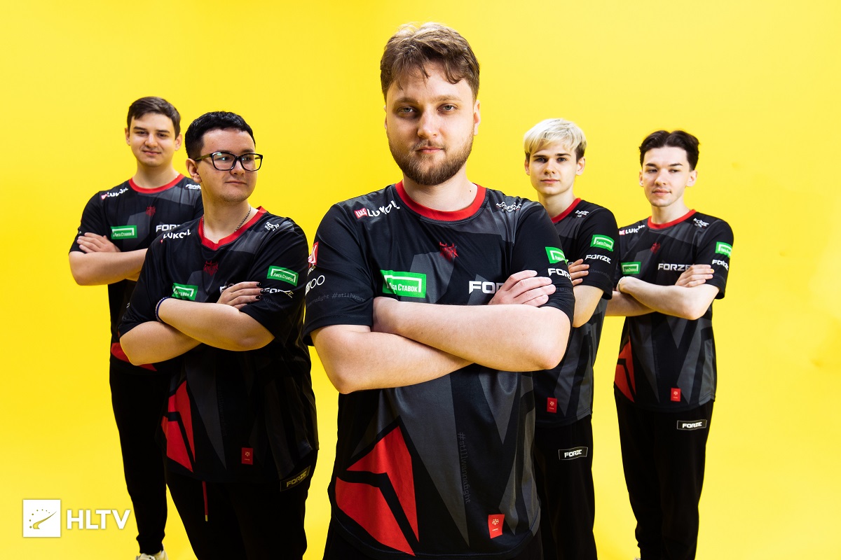 Обложка: hltv