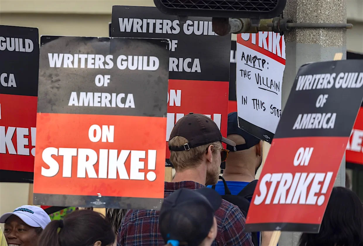 Titelbild: Streik der Writers Guild of America