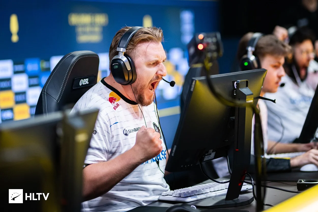 Обложка: hltv