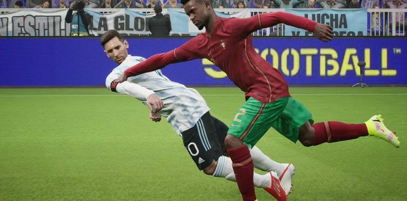 Обложка: скриншот eFootball