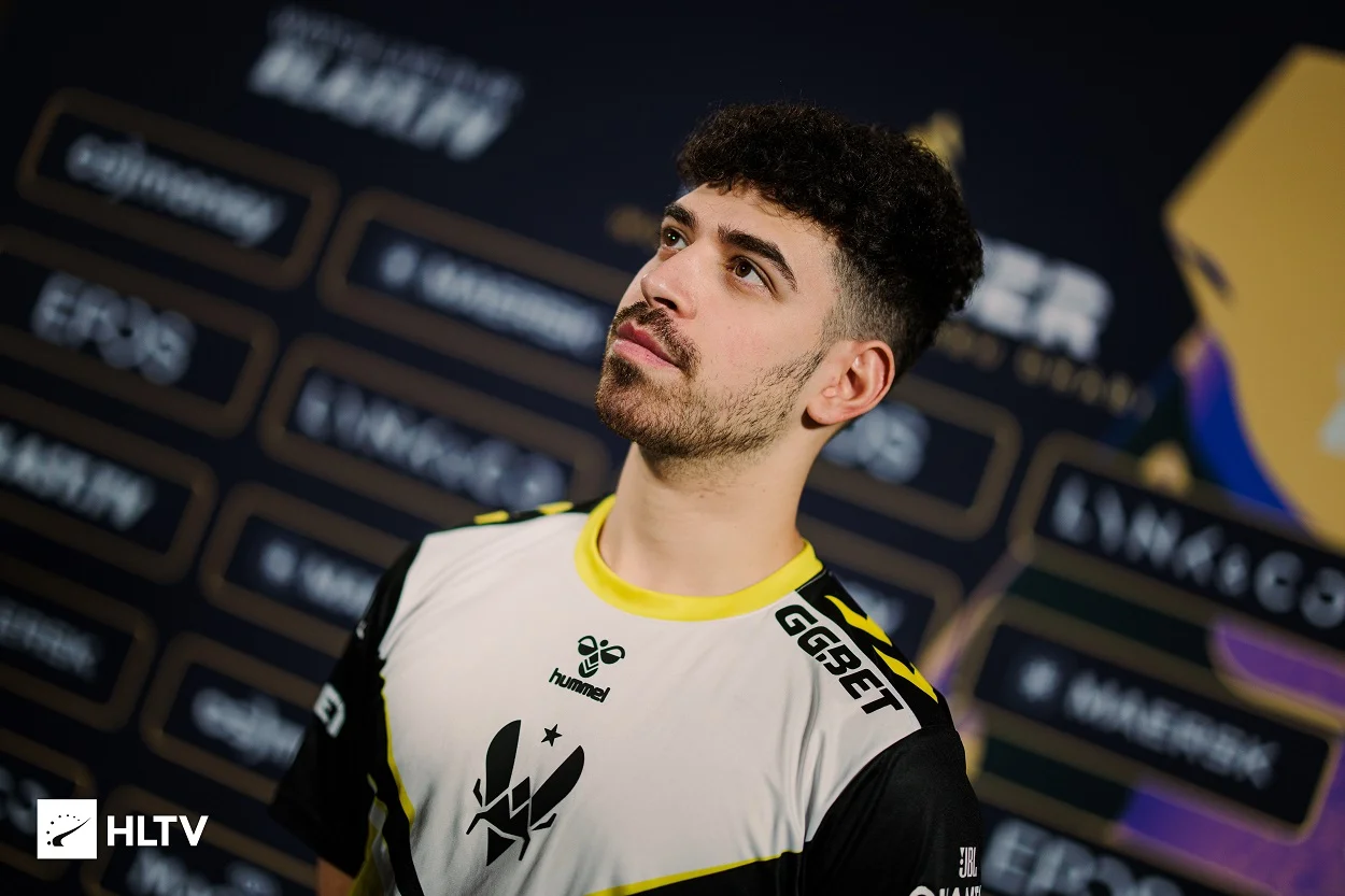 Обложка: HLTV