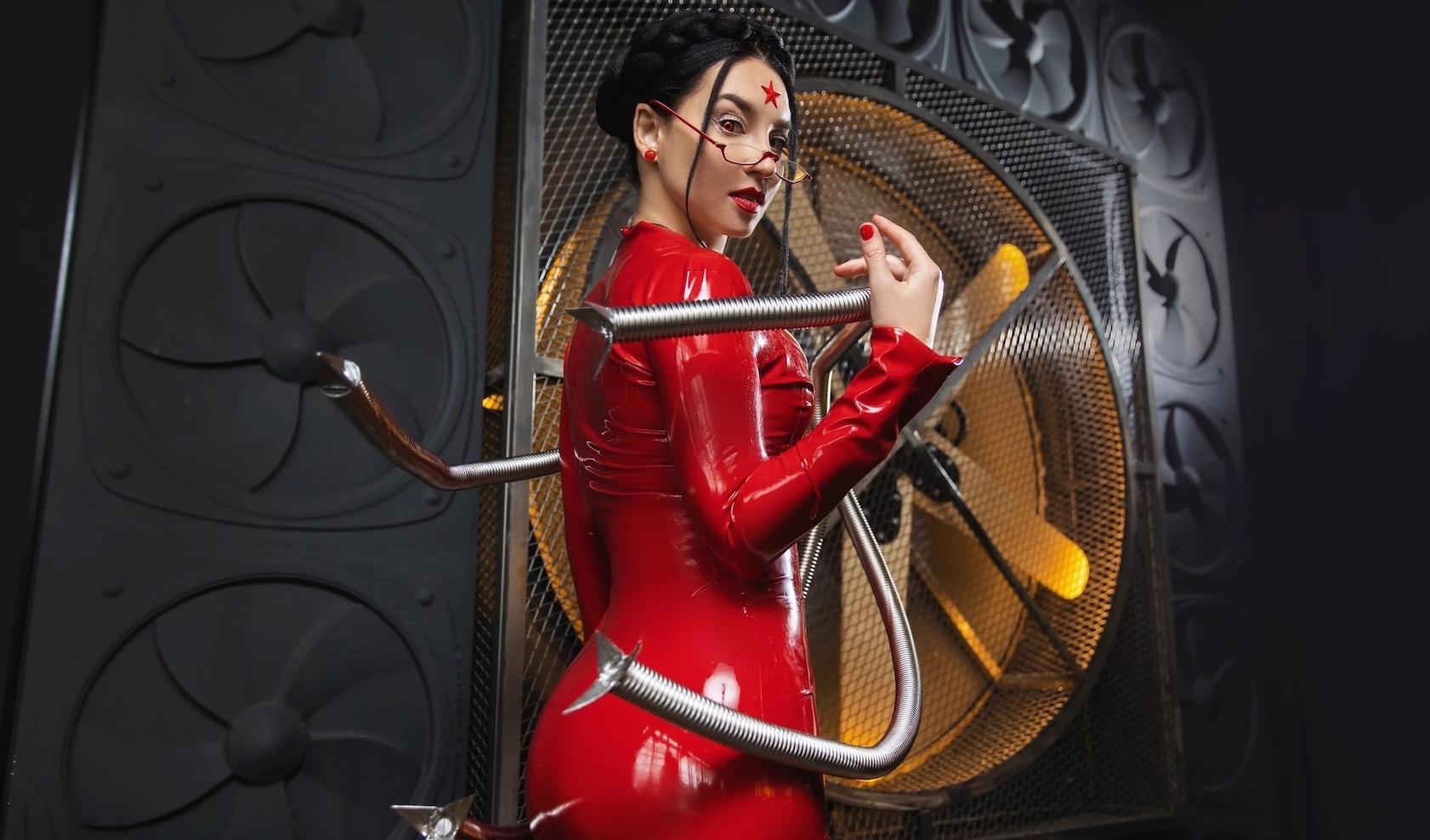 Обложка: Анна Шаховская / Андрей Модей