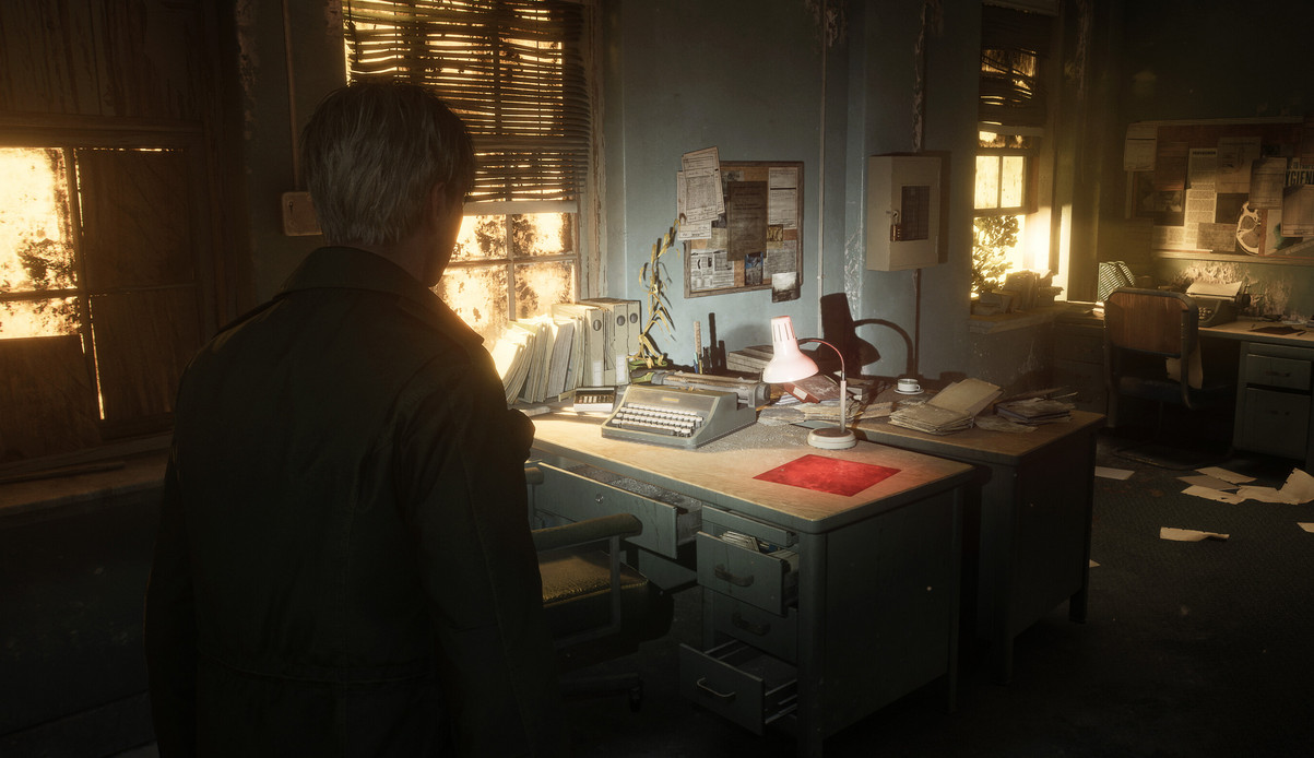 Обложка: скриншот ремейка Silent Hill 2