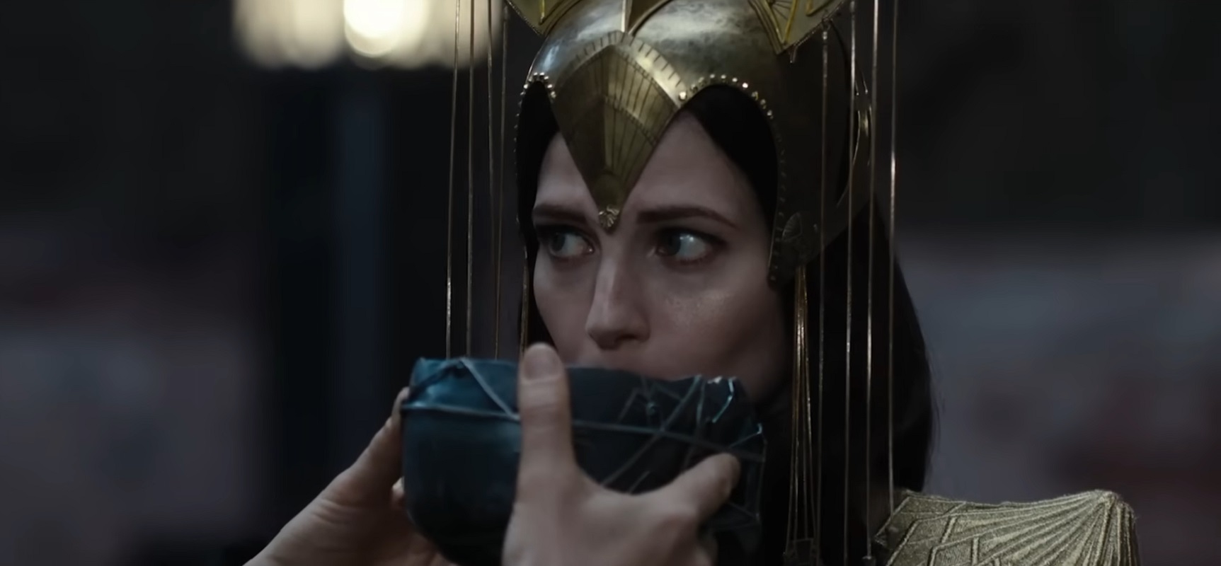 Обложка: кадр фильма «Мастер и Маргарита» (2024)