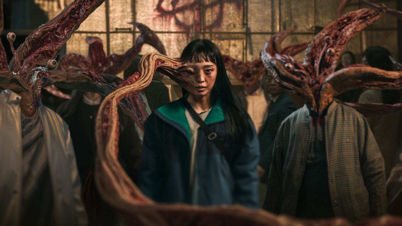 Обложка: постер сериала «Паразит: Серый»