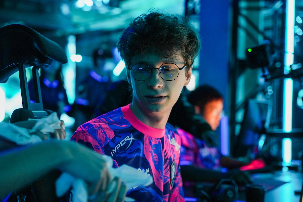 Обложка: Riot Games