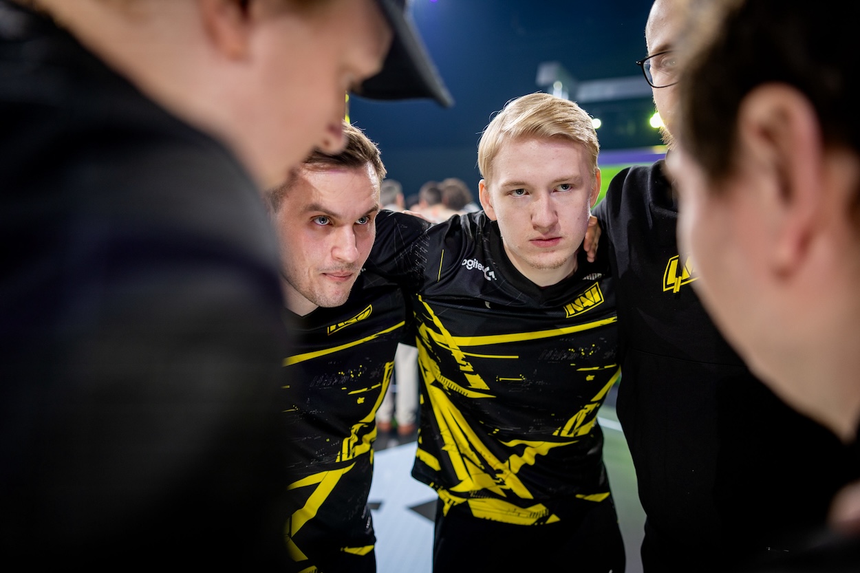 Обложка: Riot Games