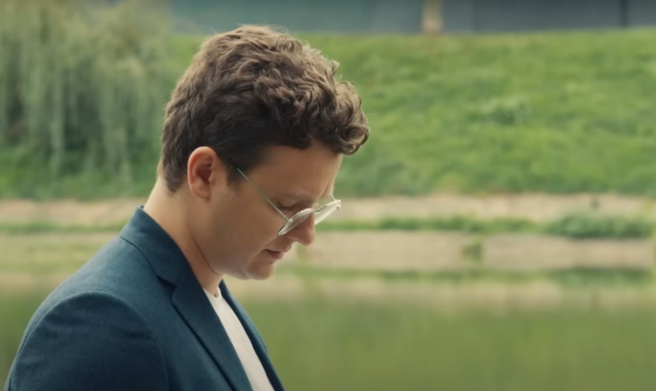 Обложка: кадр сериала «Папины дочки»