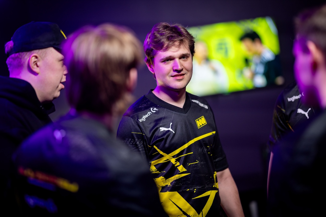 Обложка: Riot Games