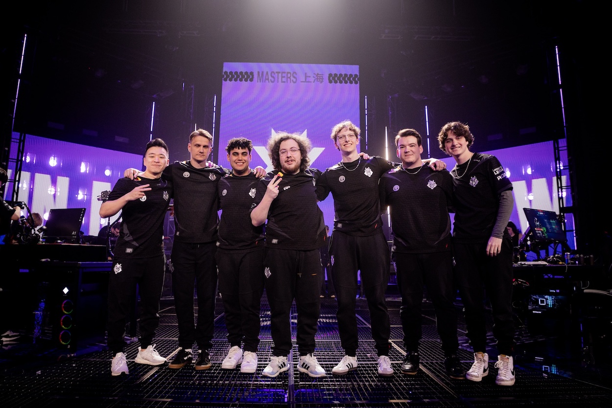 Обложка: Riot Games