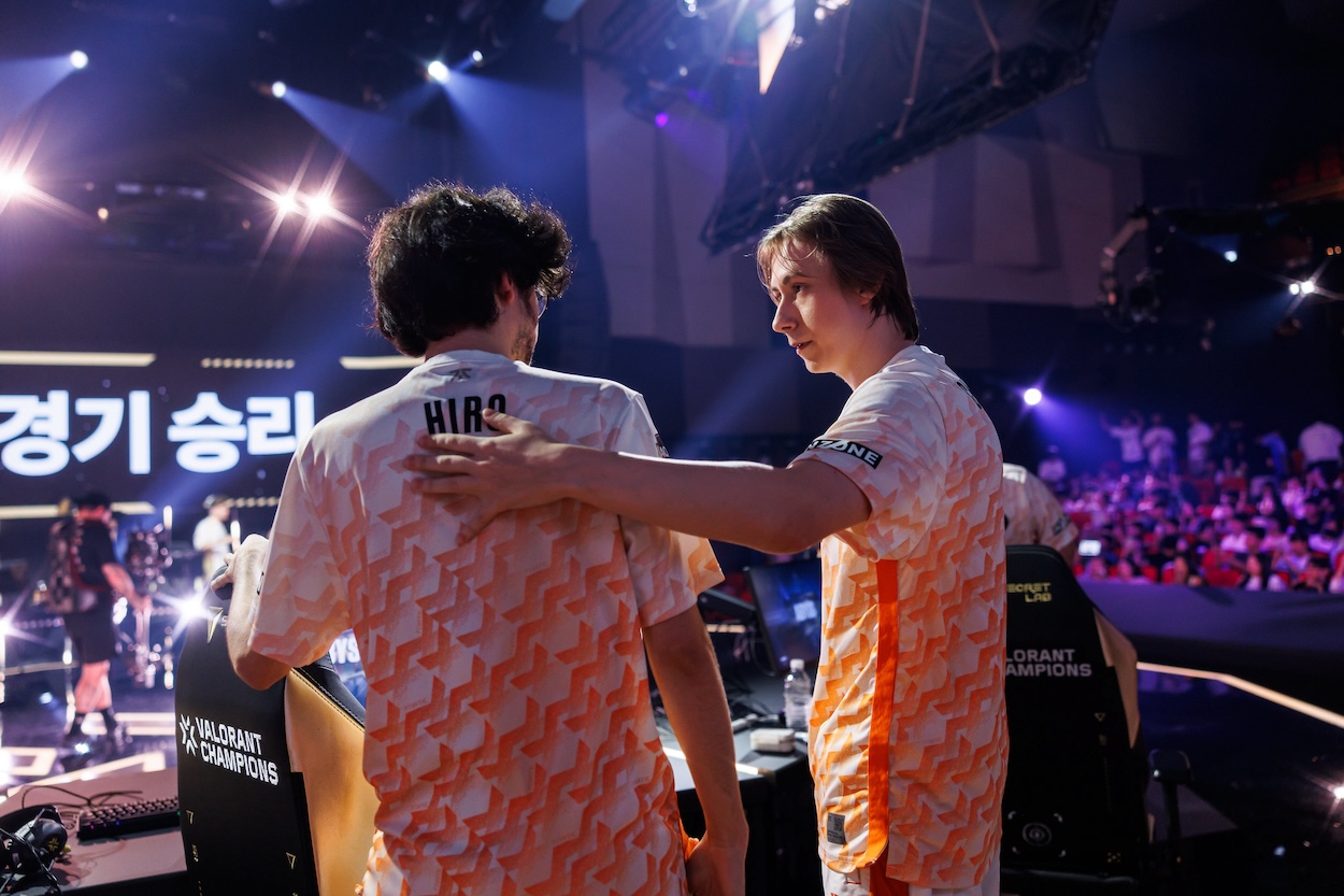 Обложка: Riot Games