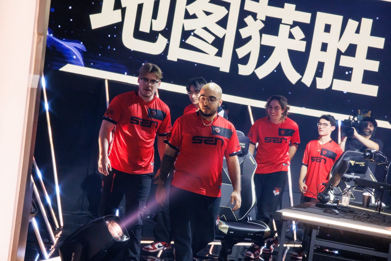 Обложка: Riot Games / Sentinels