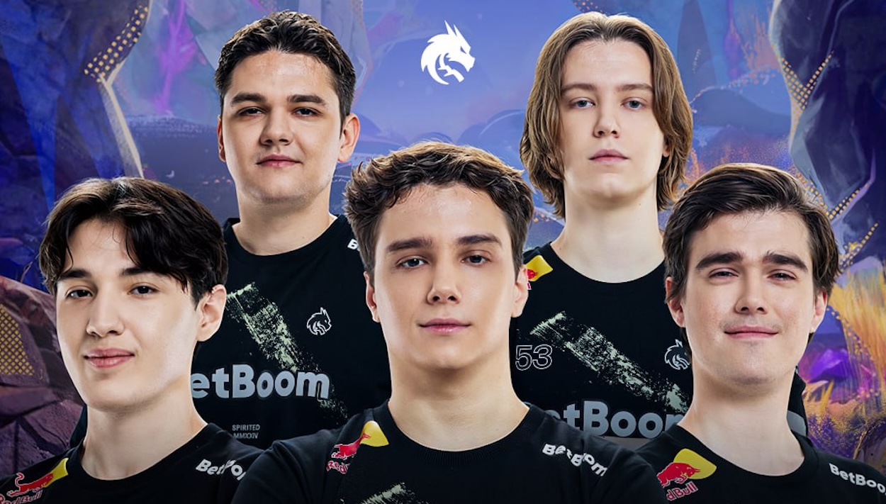 Обложка: Team Spirit