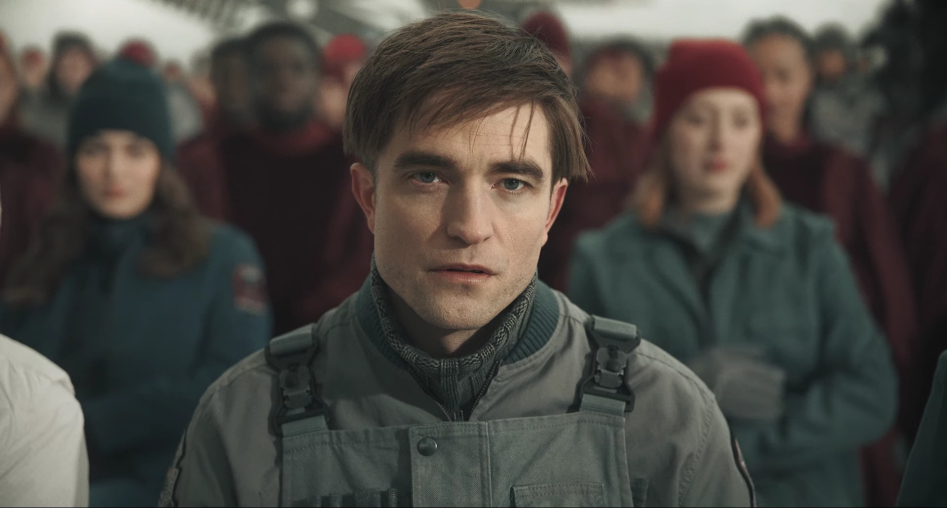 Обложка: кадр из фильма «Микки 17»