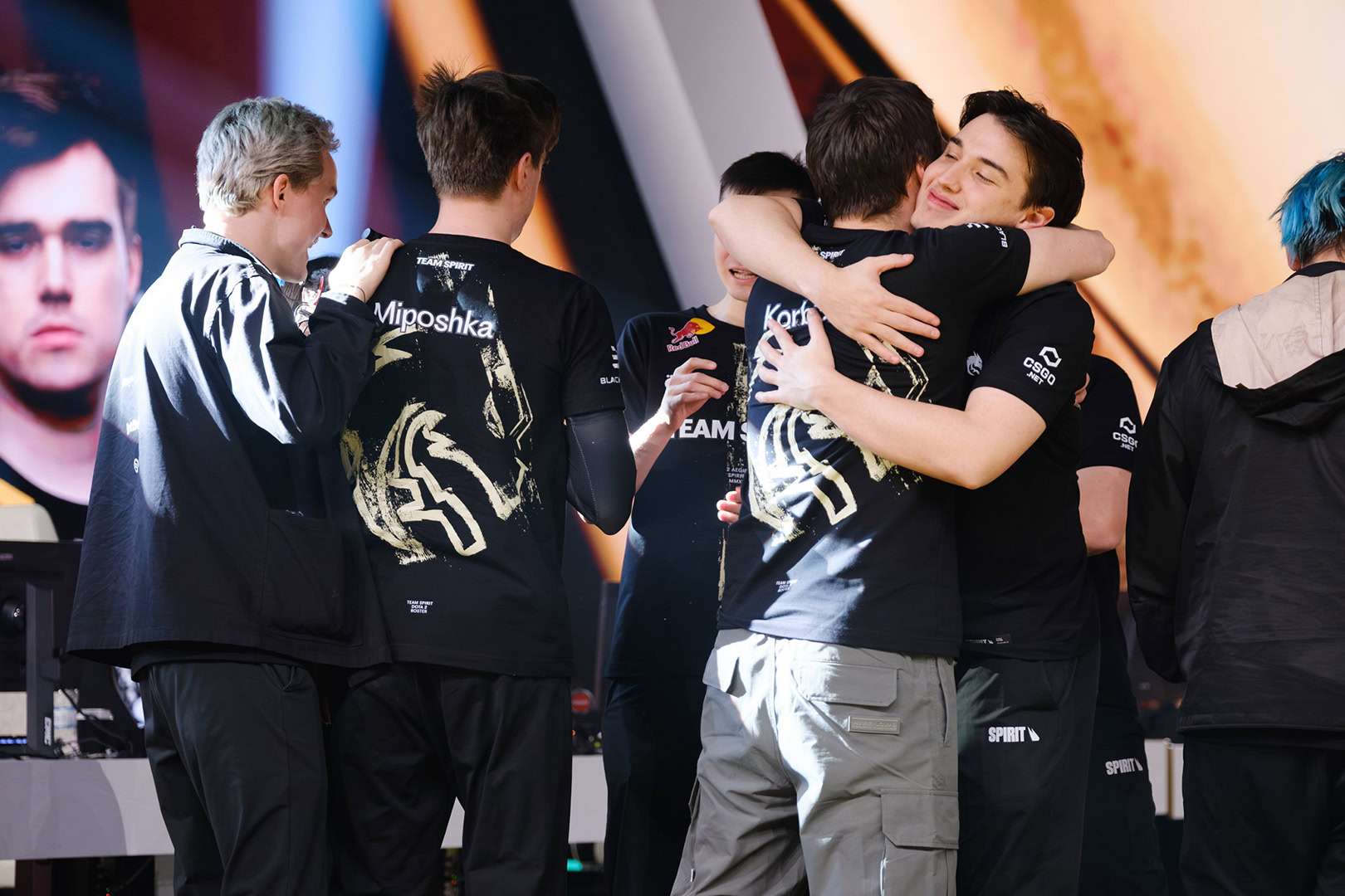 Обложка: Esports World Cup