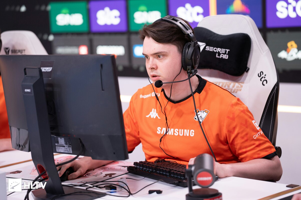 electroNic дебютировал в команде BC.Game Esports с рейтингом 1,54 по Counter-Strike 2