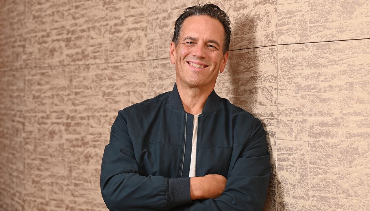 Фил Спенсер отметил «смелые идеи» Хидео Кодзимы и выбрал Clair Obscur: Expedition 33 своей GOTY