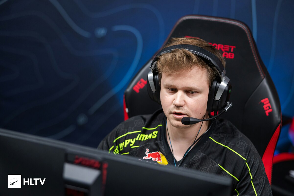 Капитан Ninjas in Pyjamas по Counter-Strike 2 огорчен игрой на PGL Masters Bucharest