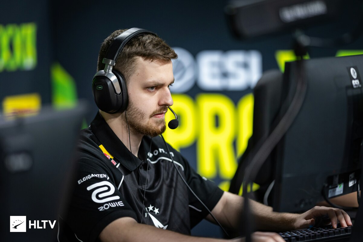 Staehr из Astralis по Counter-Strike 2 объяснил роли в команде и оценил Magisk