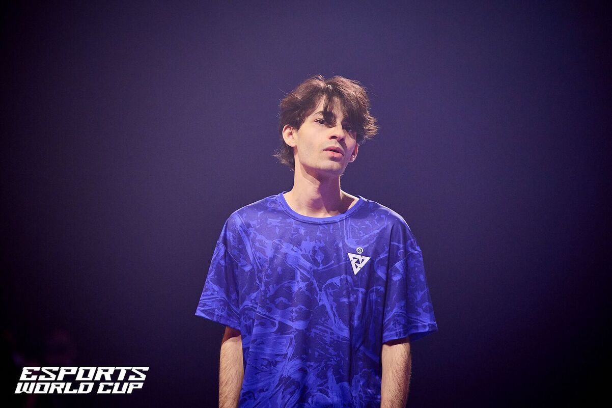 9Class из PARIVISION по Dota 2 выиграл 20 матчей подряд на одном герое