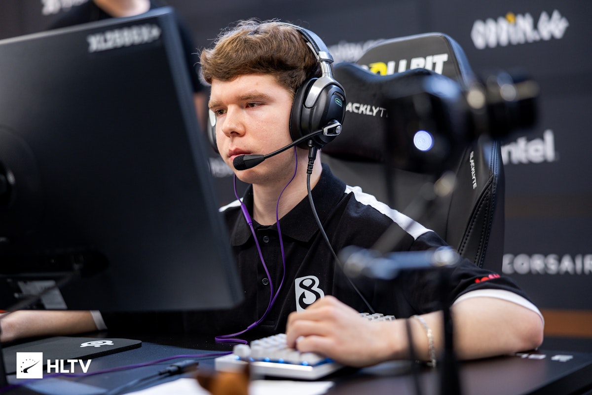 Снайпер команды B8 раскрыл секрет успеха команды на мейджоре по Counter-Strike 2