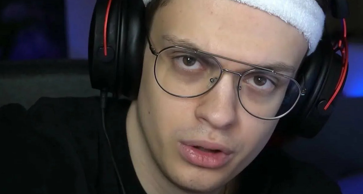 Элджей составит компанию Бустеру на церемонии SLAY 2025