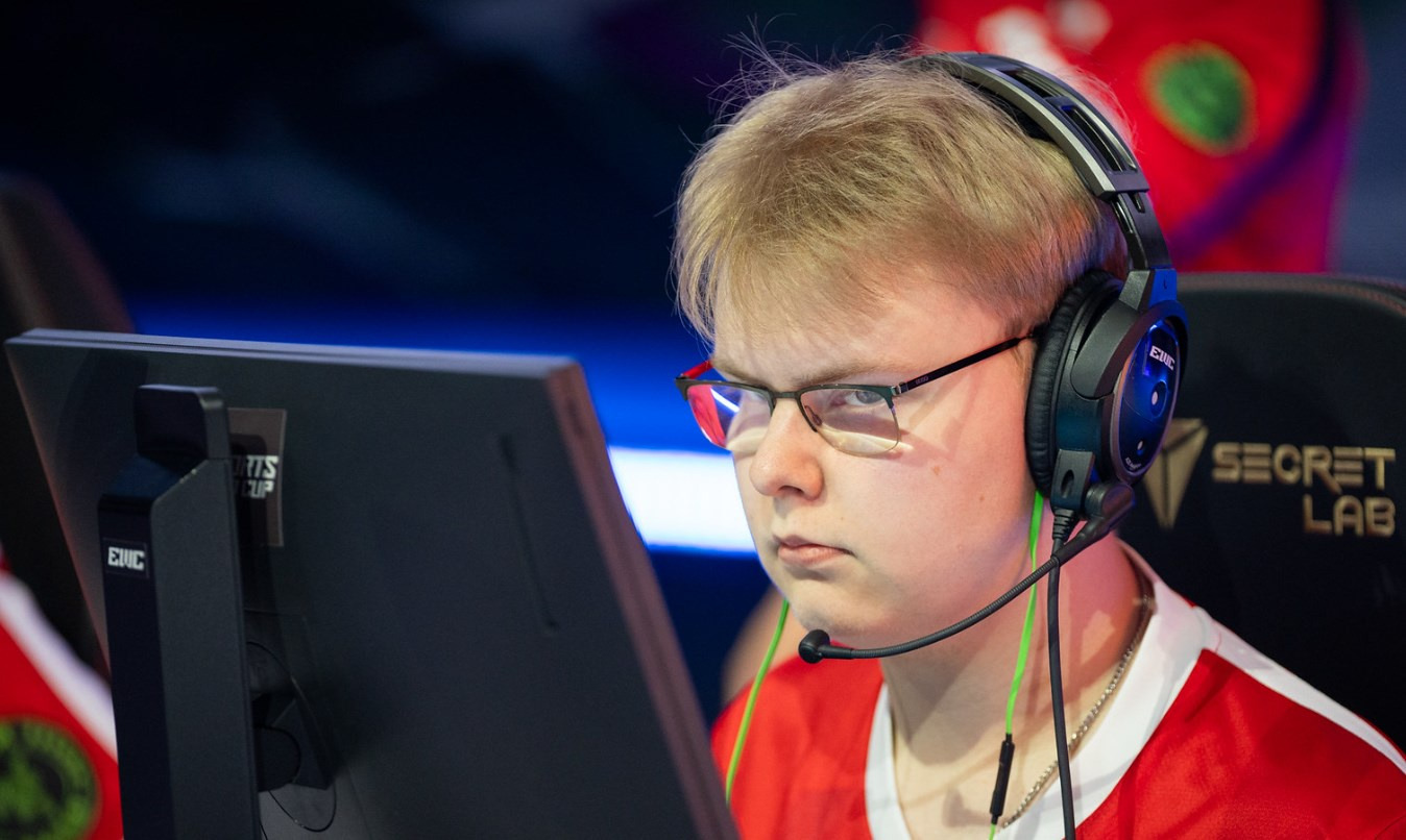 Немецкая MOUZ по Counter-Strike 2 может провести решафл в ближайшее время