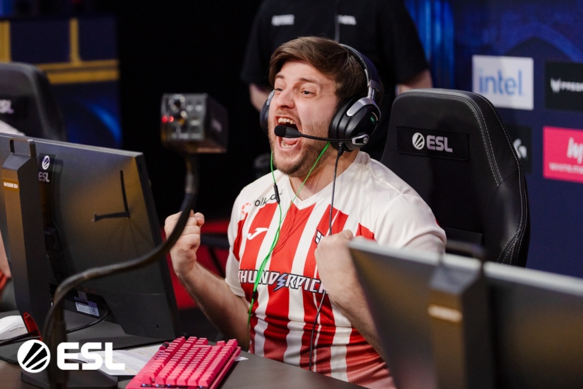 Degster сравнил PARIVISION с машиной и оценил вклад Jame на мейджоре по Counter-Strike 2