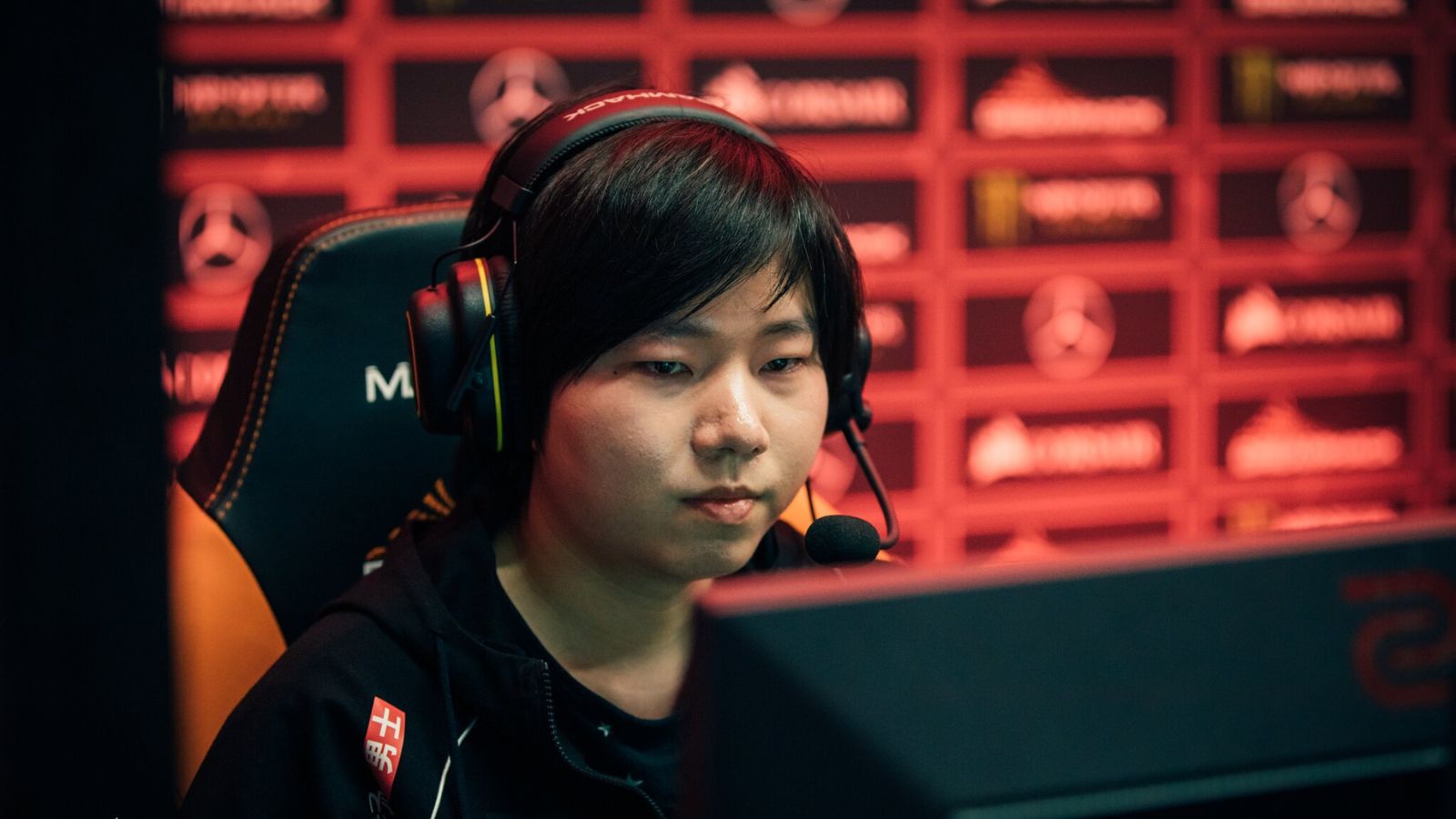 Paparazi возобновил карьеру и собрал звездный состав Team Refusion по Dota 2