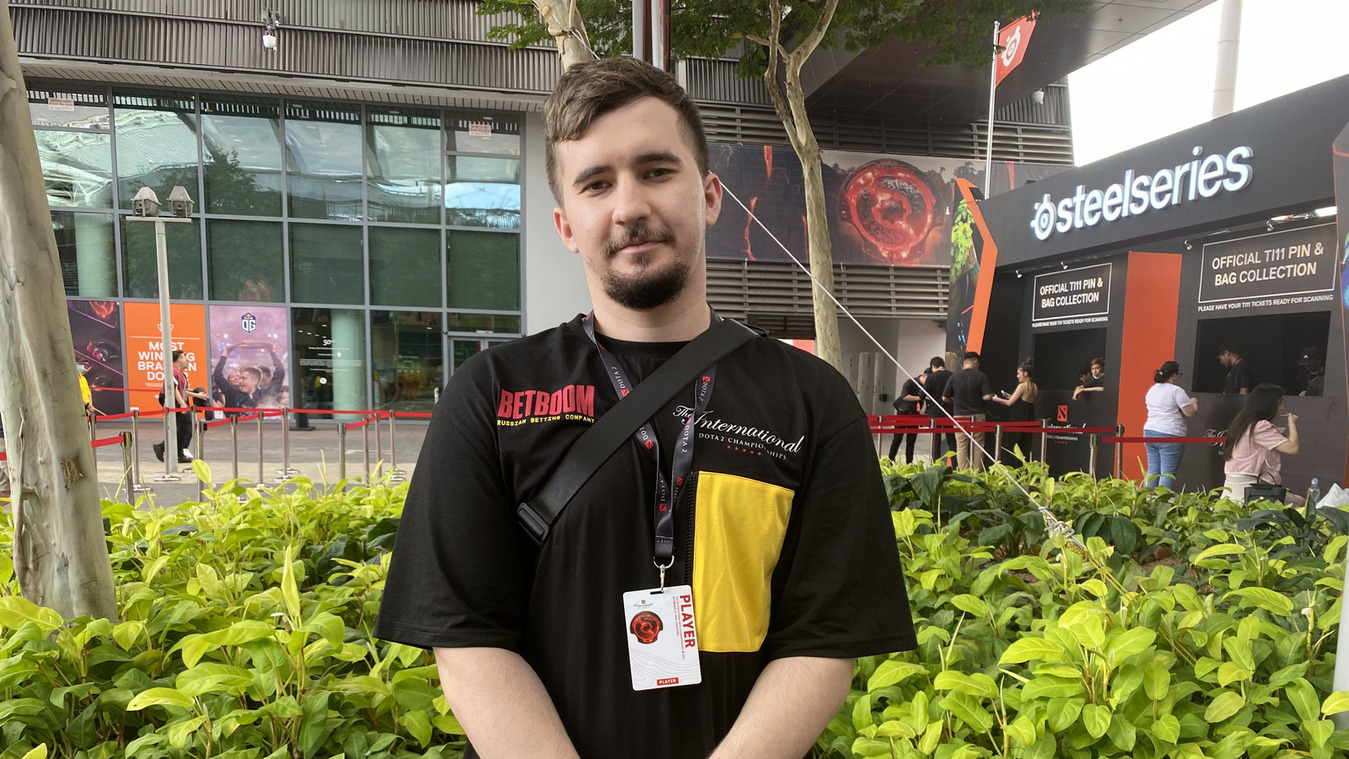 Экс-игрок Virtus.pro по Dota 2 искренне удивился достижениям MOUZ и Team Yandex