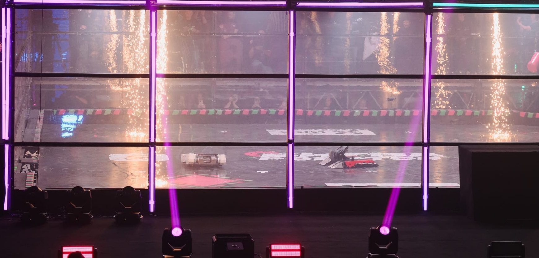 Иркутская команда «Байкальские звери» представила на «Битве роботов» свою машину «BABR MONSTER»