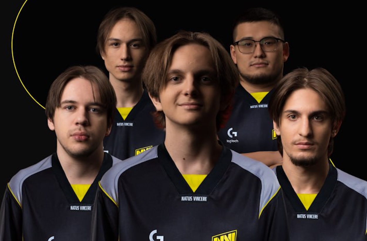 Обложка: Natus Vincere