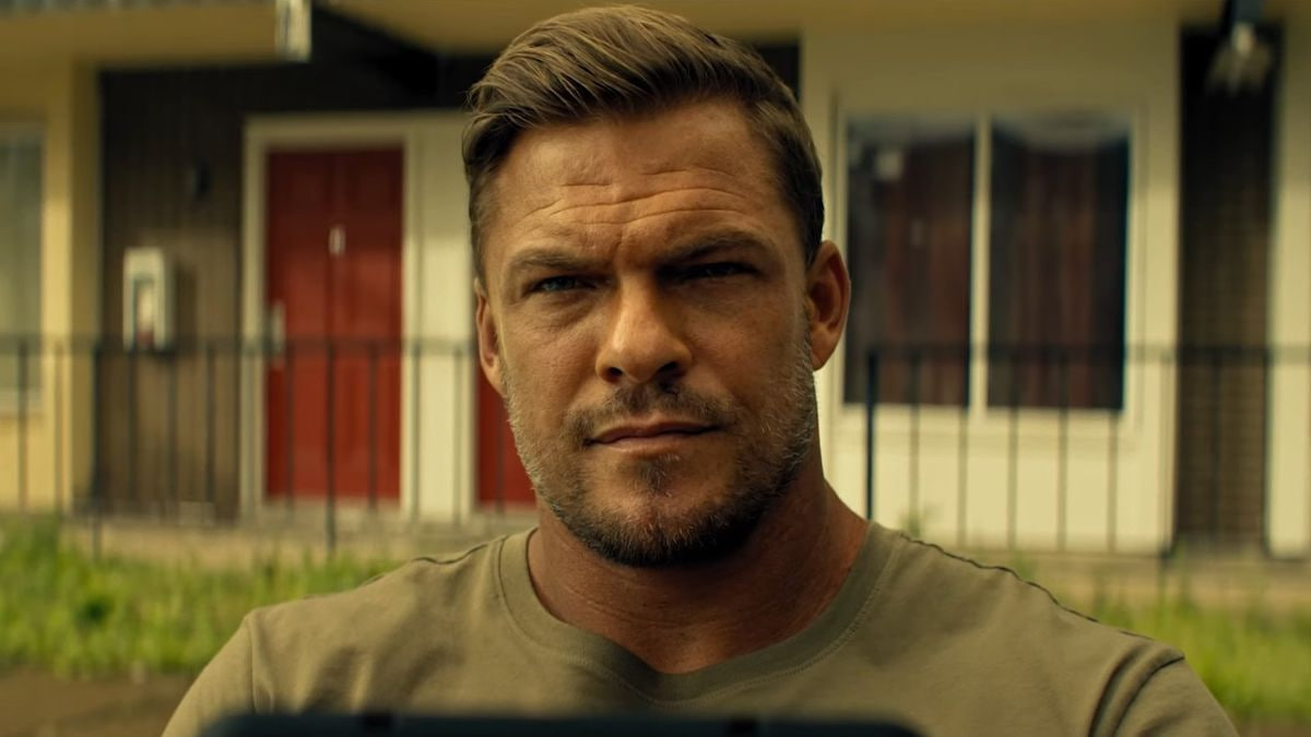 Обложка: кадр сериала «Ричер»