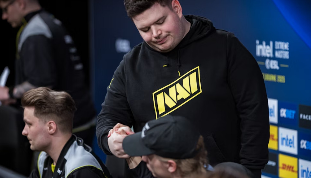Обложка: HLTV
