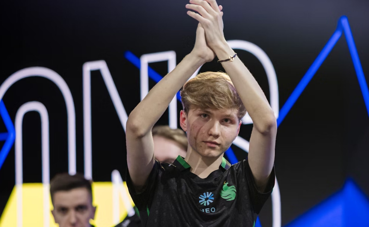 Обложка: HLTV