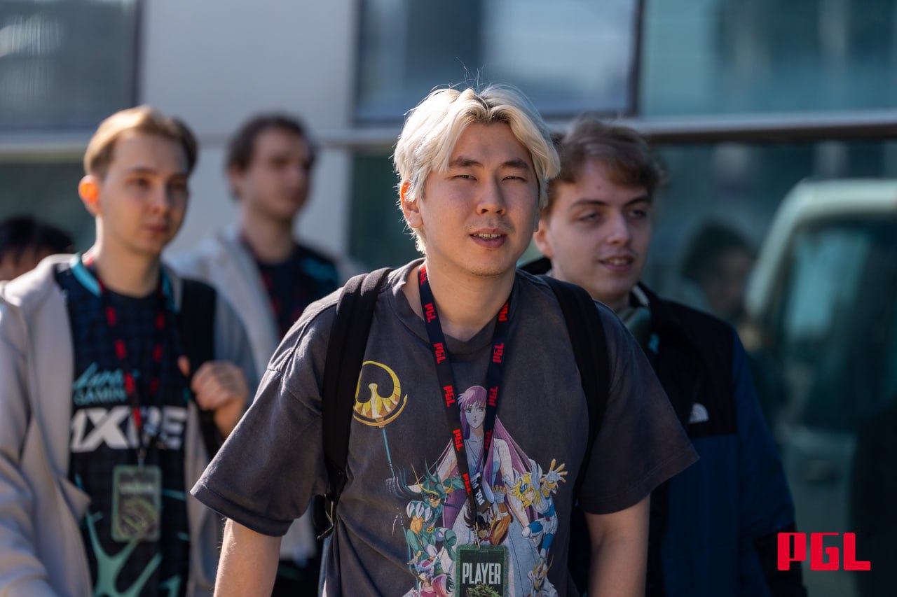 Обложка: PGL