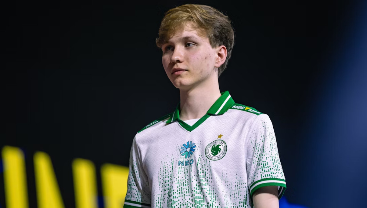 Обложка: HLTV