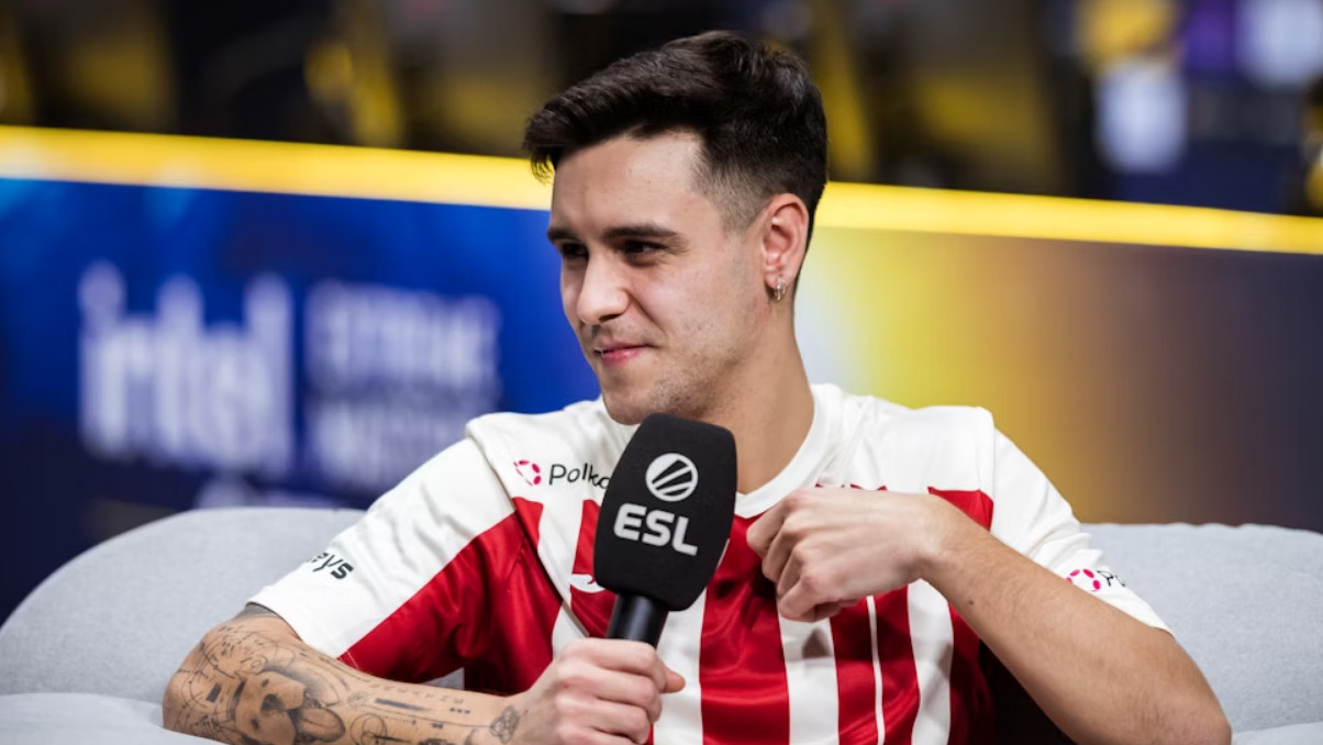 Обложка: HLTV