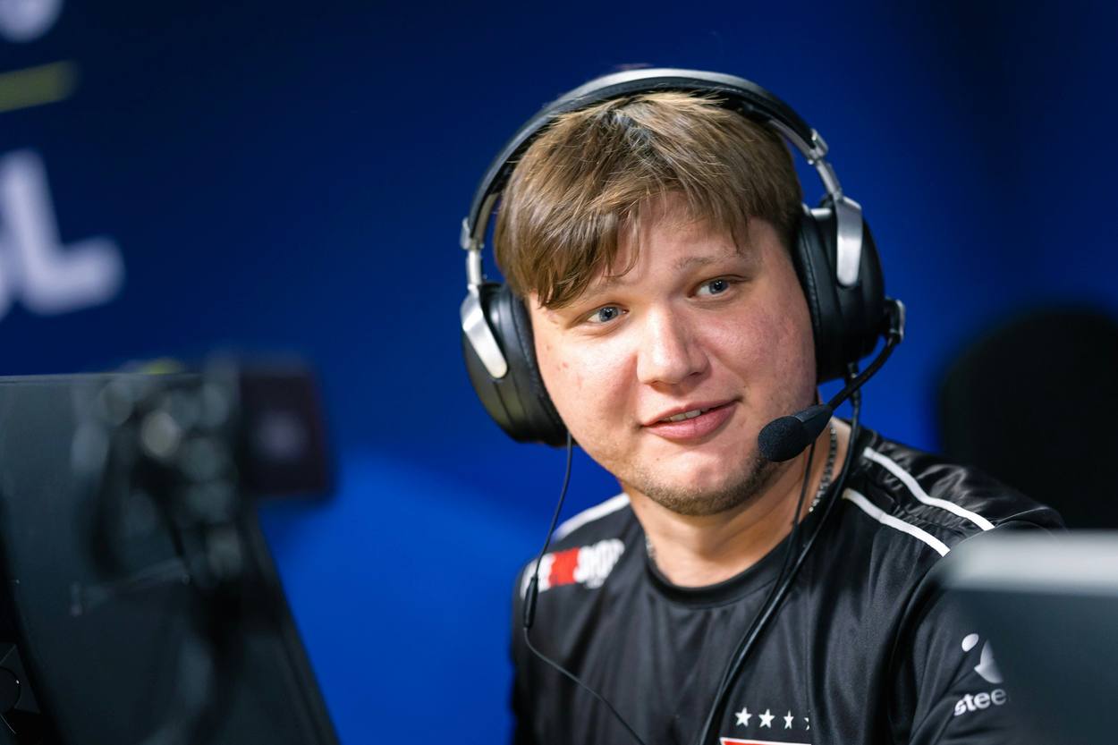 Обложка: Radoslaw Makuch